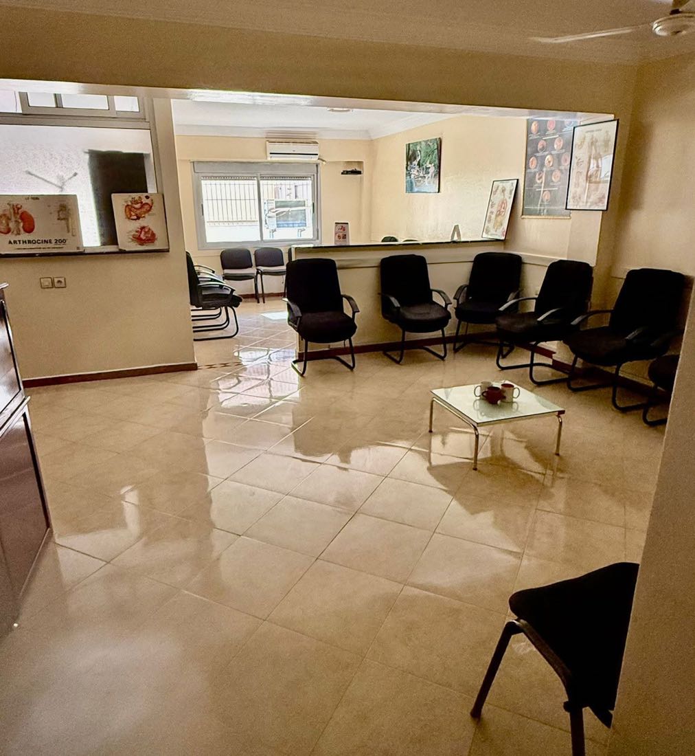 Salle d'attente du cabinet du Dr Slimani